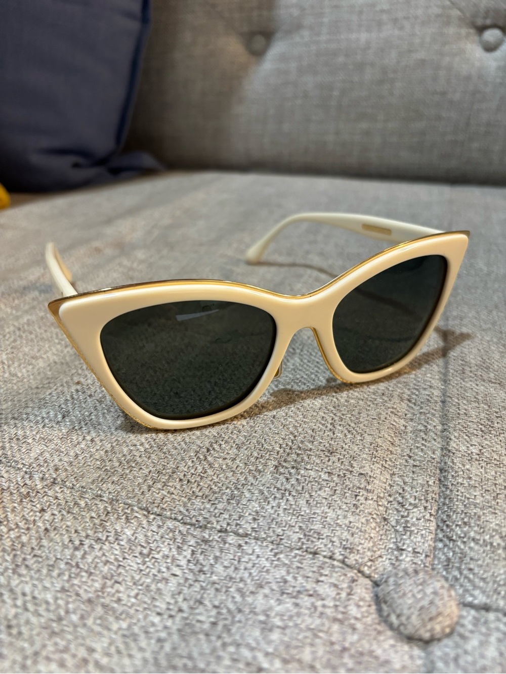 ANINE BING Sedona Sunglasses Ivory Gold Cat Eye Polarized
